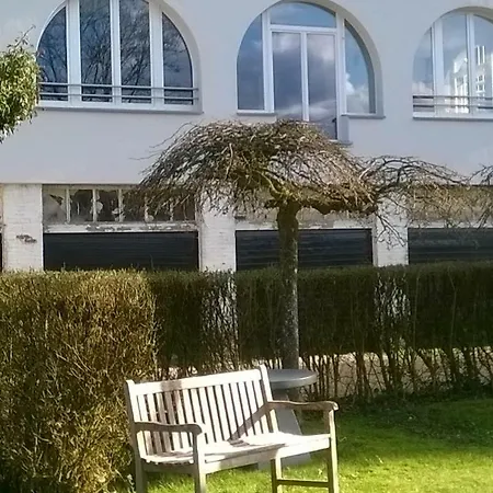 A La Chaire A Precher - Poupehan بيت للعطل